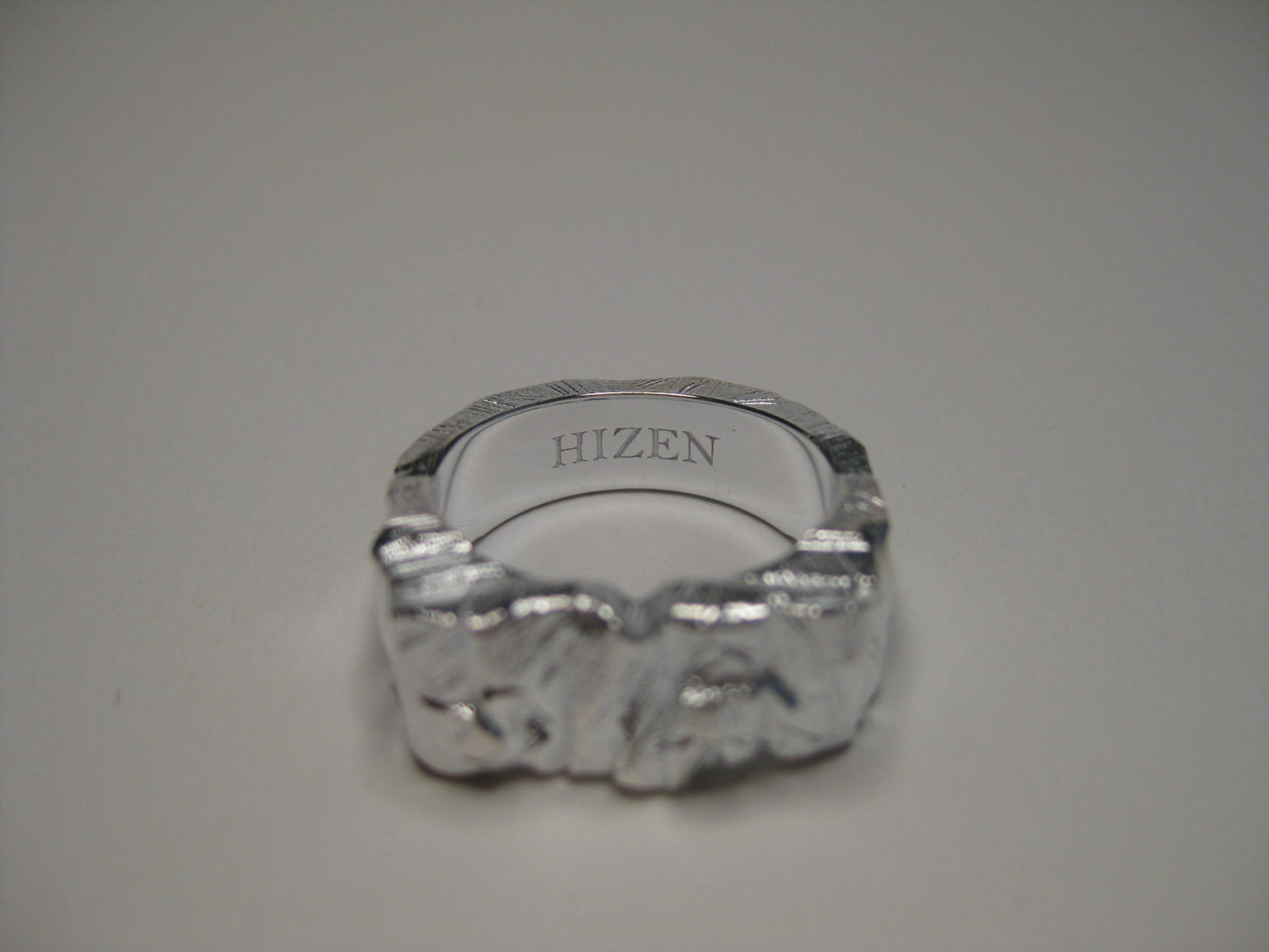 'FRAGMENT' RING